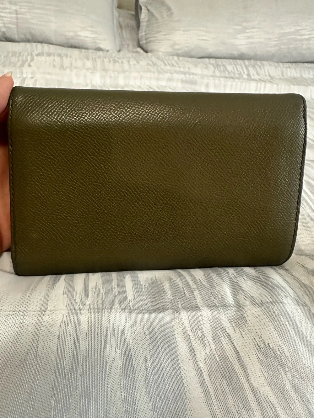 Chanel Vintage Olive Green Leather Wallet with Gold CC Logo